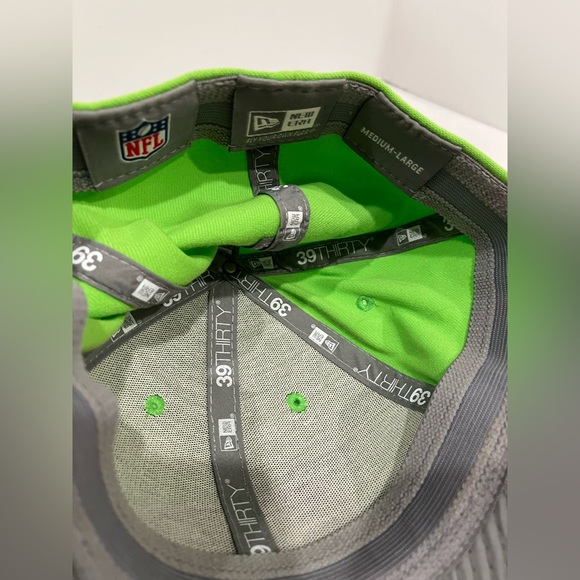 Seahawks Bright Green Fitted M/L New Era Football Cap - Picture 3 of 4